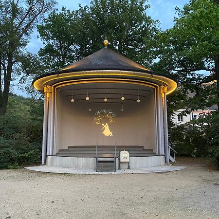 Fewo Roland Ranft Direkt Am Kurpark Barrierearm 60Qm Bad Elster Luaran gambar